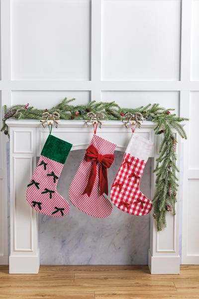 Mudpie Bow Stocking Holder
