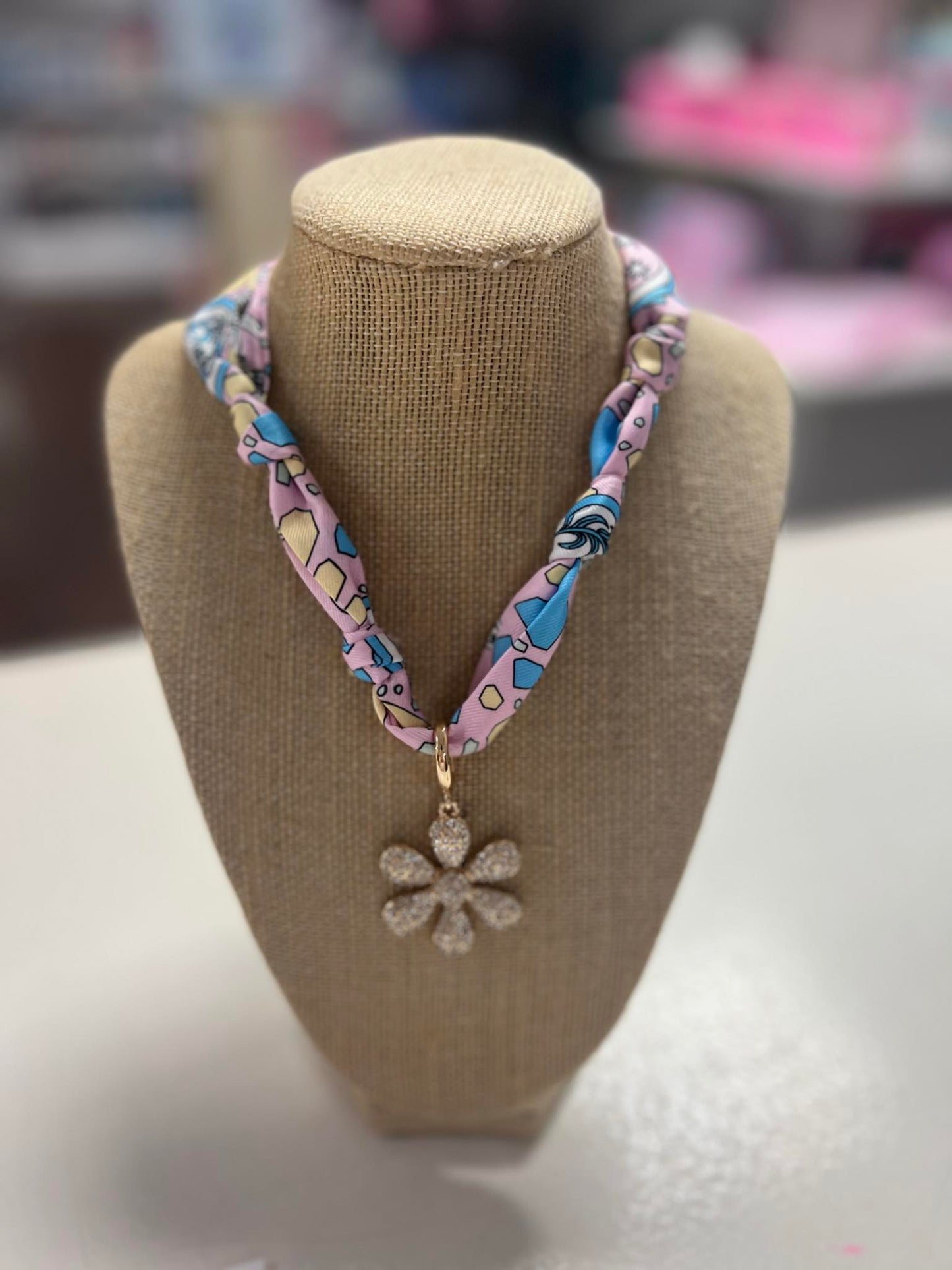 Canvas Scarlett Daisy Scarf Necklace