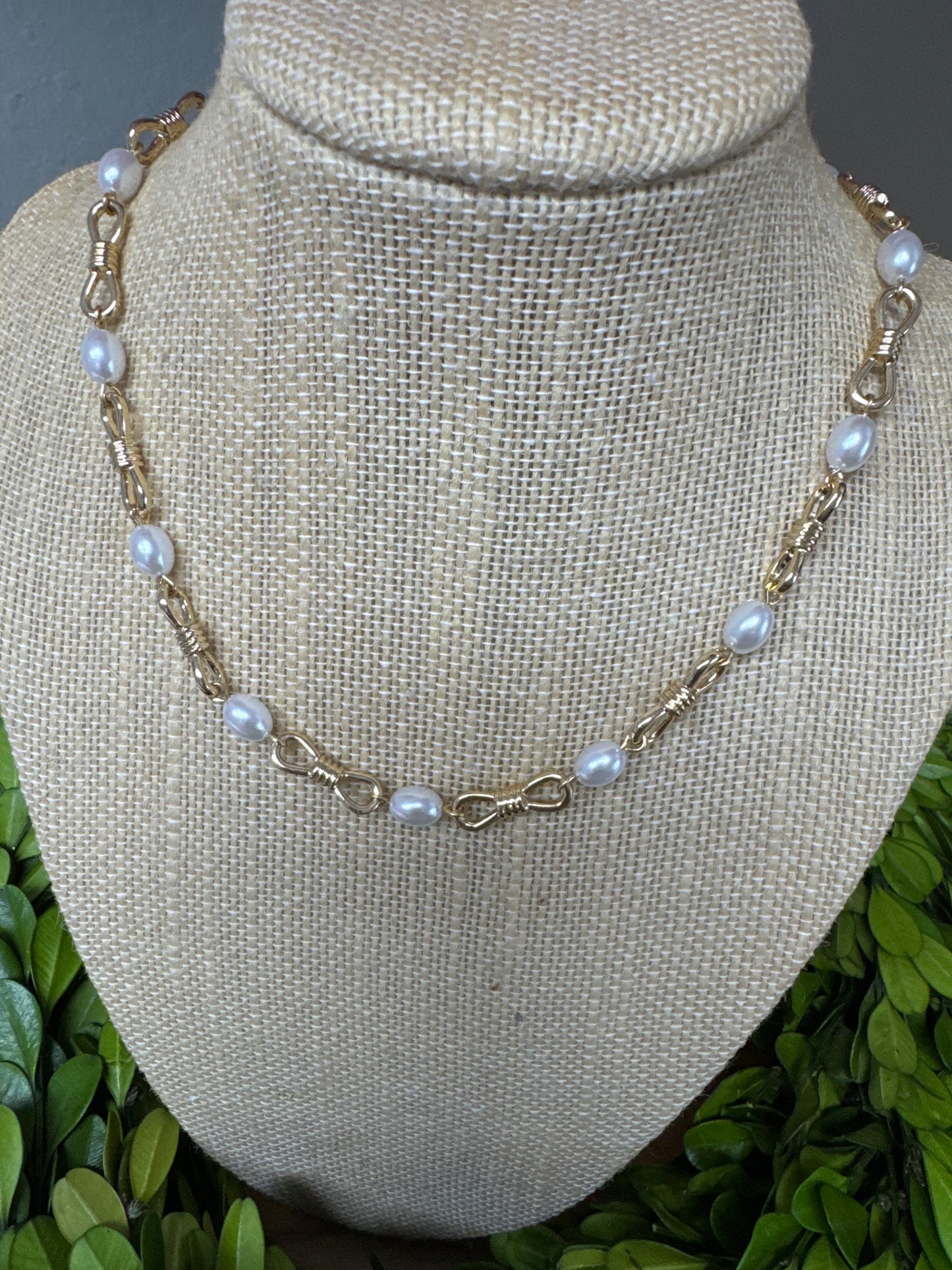 GS Pearl Station Necklace