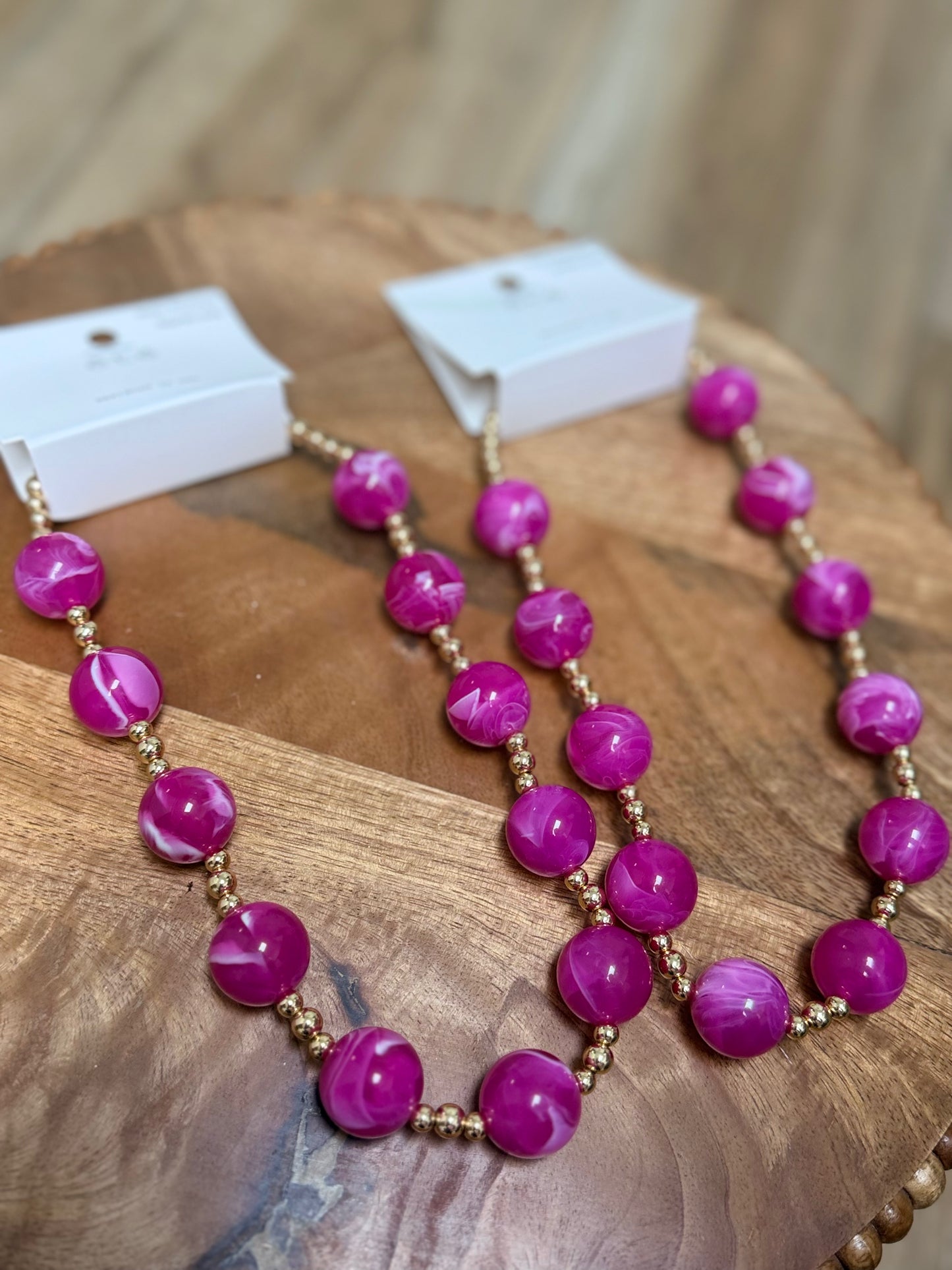 Magnetic Bead Necklace - Magenta