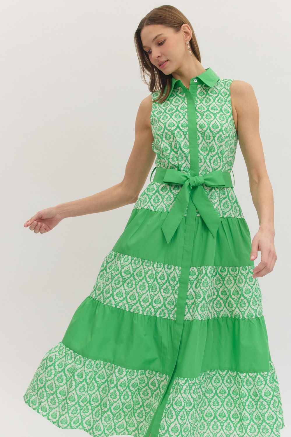 Entro Sleeveless Collar Midi with Tiered Design