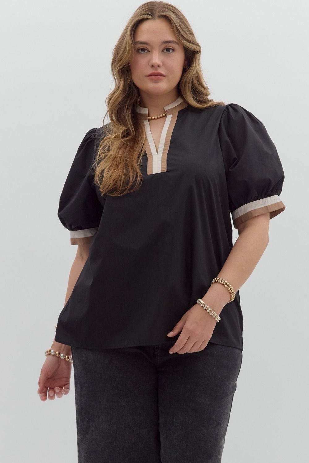 Entro Short Sleeve Top with Multicolor Band