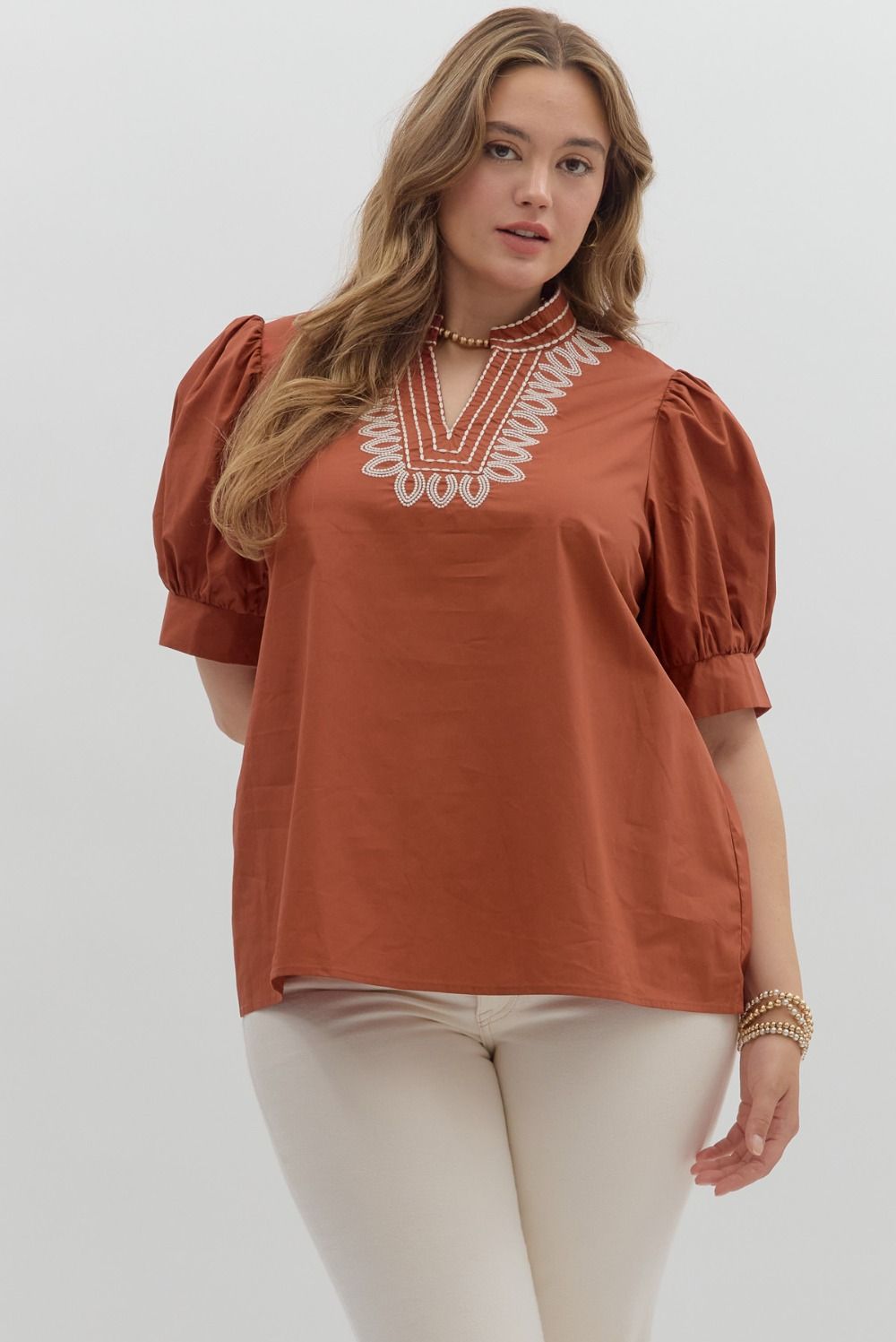 Entro Cuff Band Puff Sleeve Embroidery Top