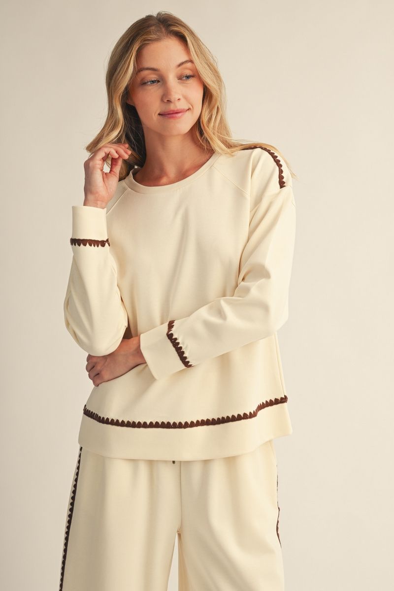 Jodifl Sweatshirt with Scallop Stitching