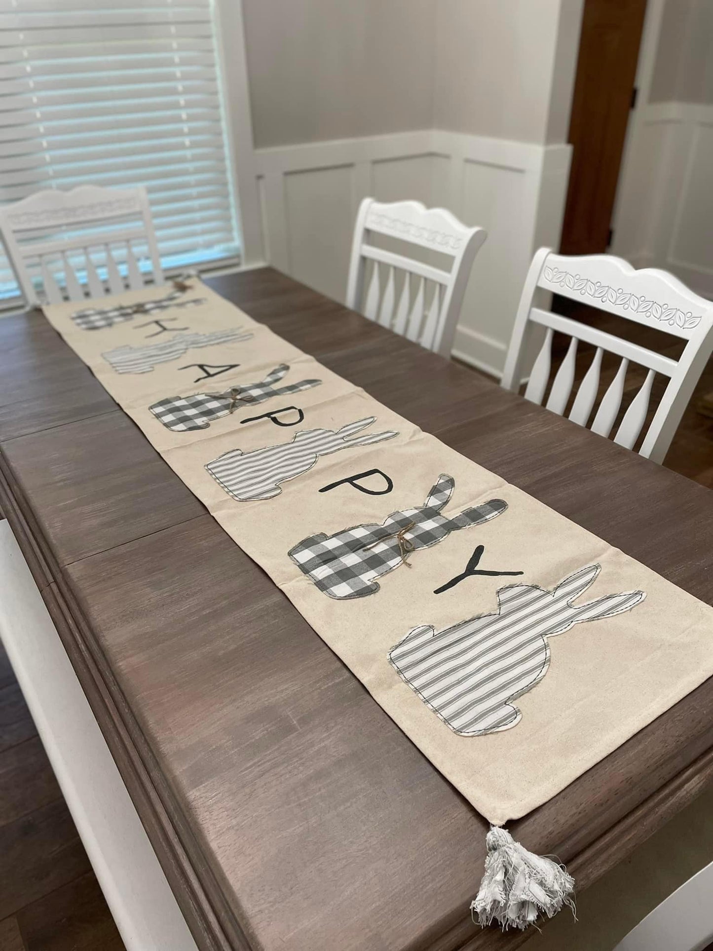 Mudpie Bunny Table Runner