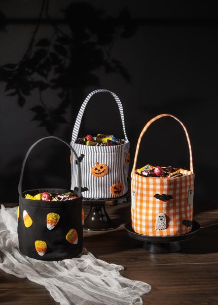 Mudpie Beaded Halloween Bucket