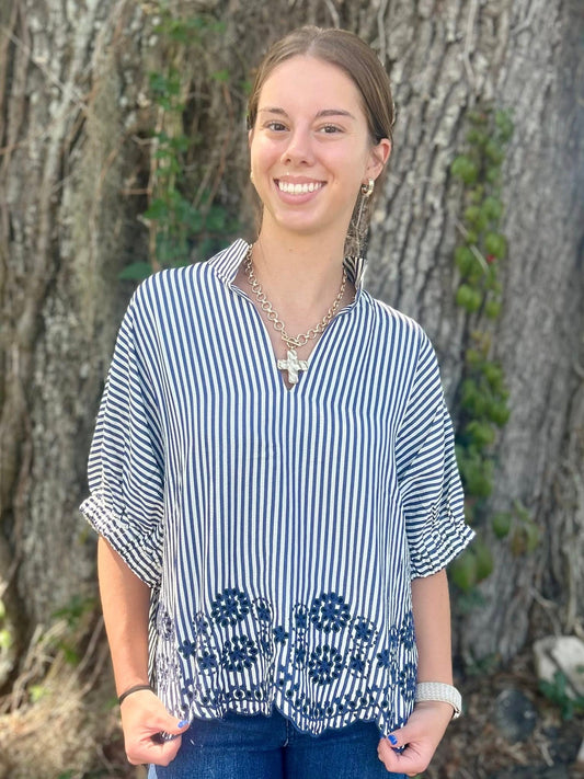 Entro Seersucker Dolman Scallop Top