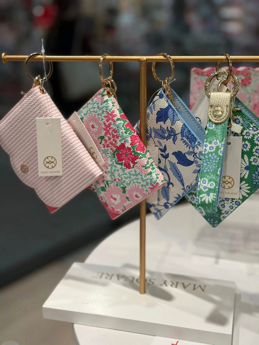 Mary Square Scallop Wallet Keychain