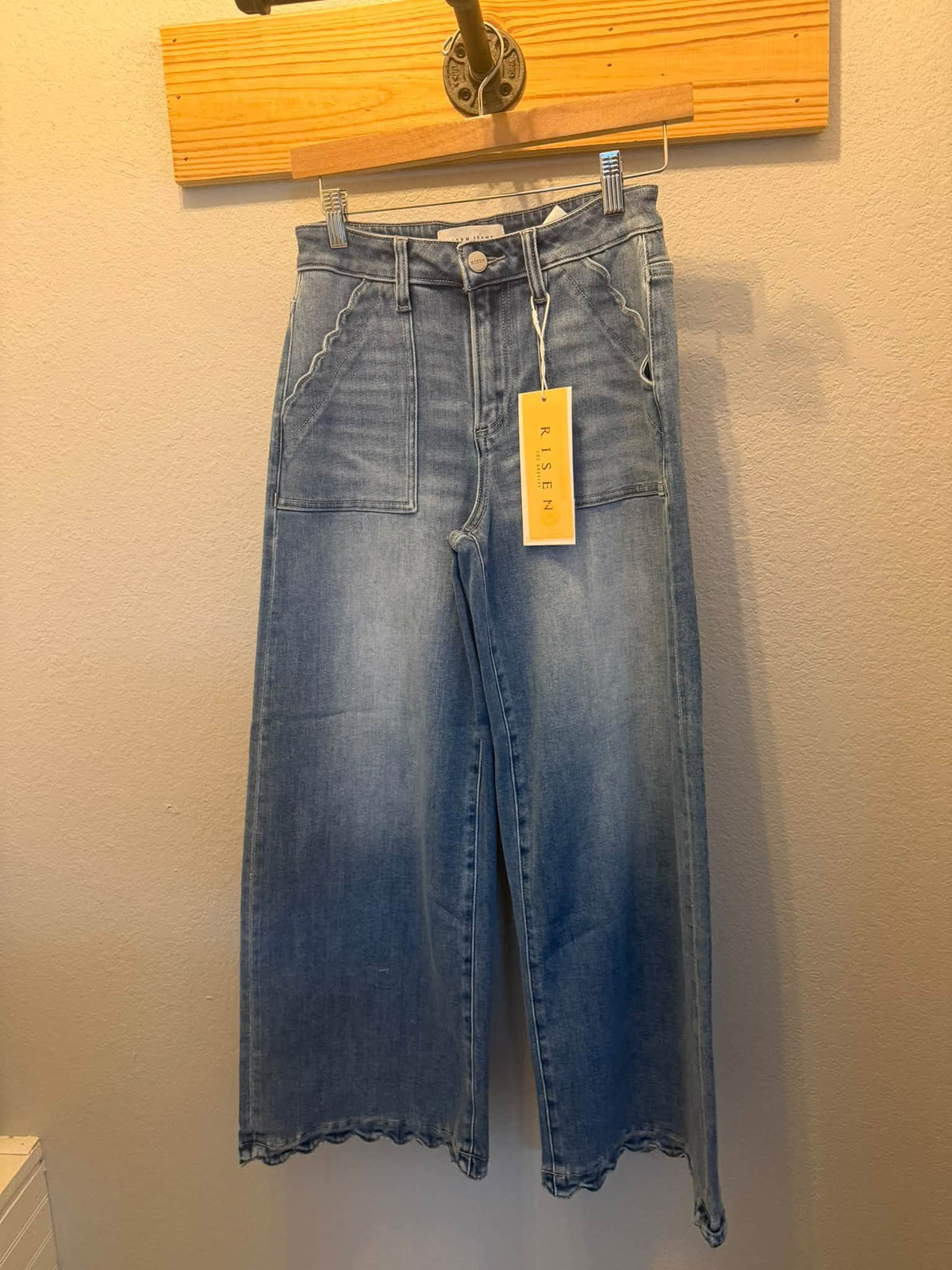 Risen Scallop Patch Pocket Jeans