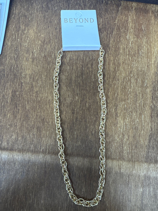 GS Twisted Link Chain Necklace