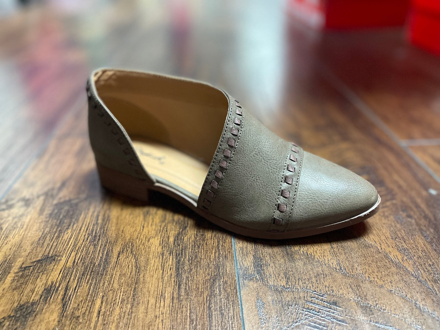 Qupid Tuxedo Mules - Taupe Burnish