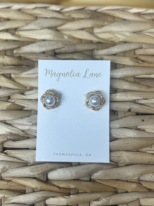 GS Pearl Stud with Gold Twists