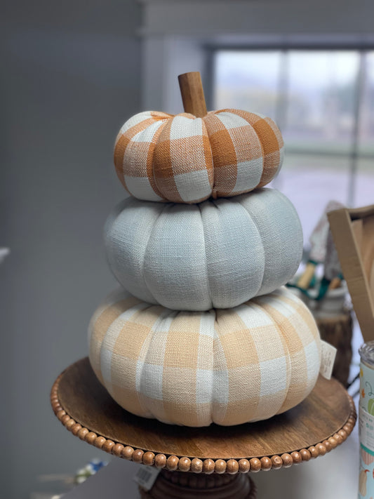 293 MP Gingham Stacked Pumpkins