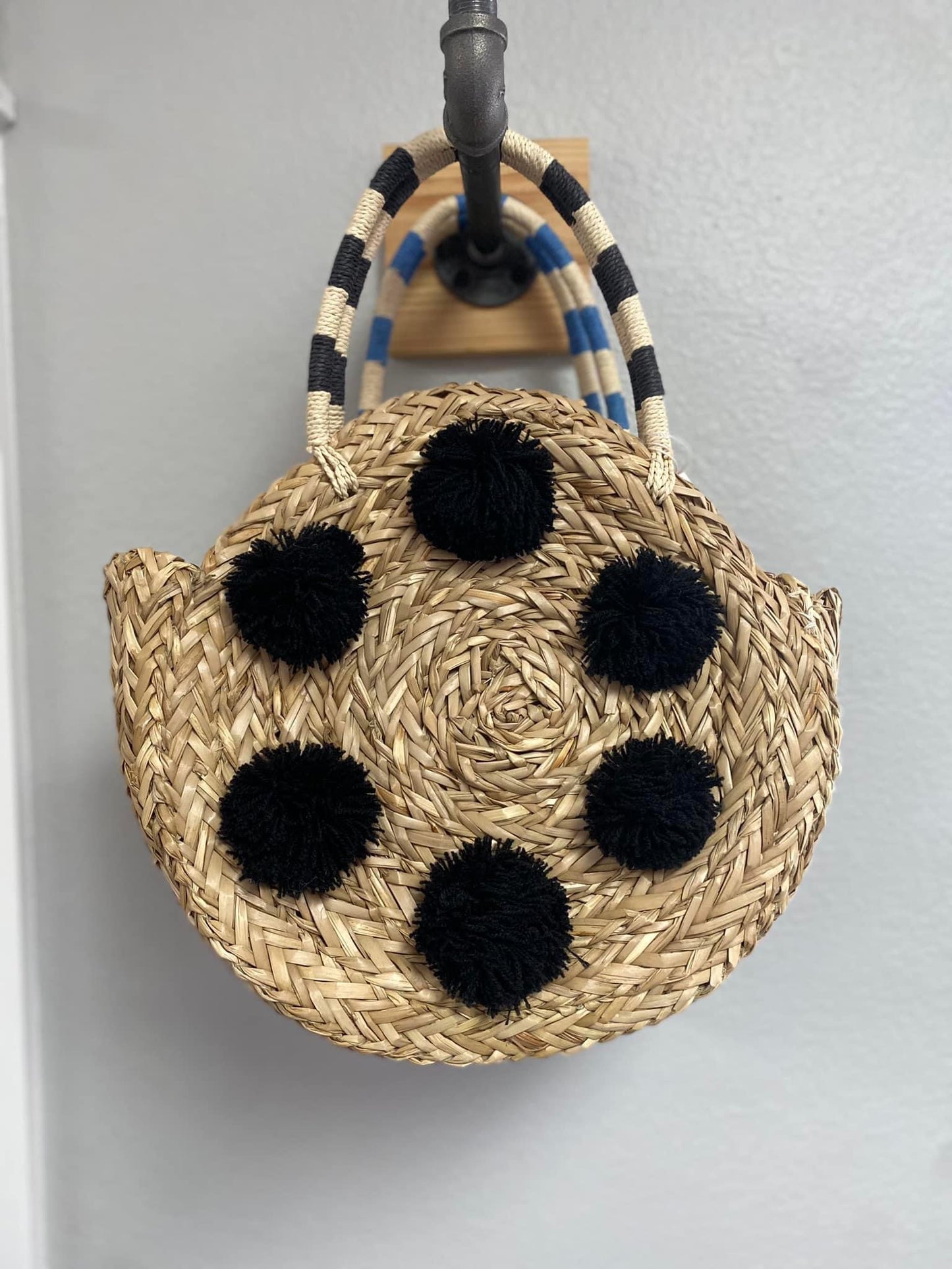 MP Circle Tote Pom-Poms