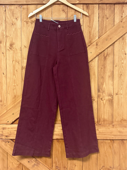Entro Wide Pants with Seam & Scallop Pockets