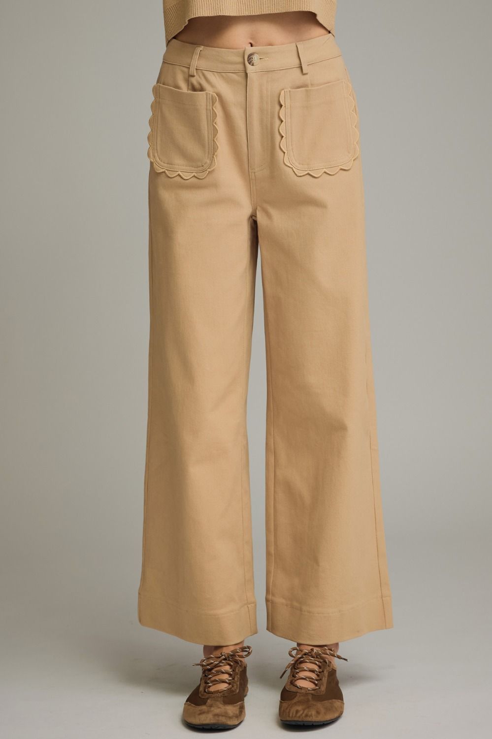 Entro Solid Wide Leg Scallop Pants