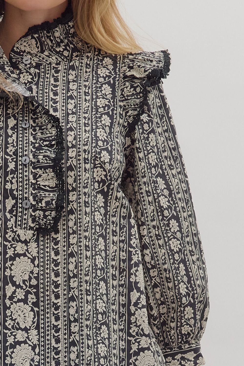 Entro Floral Stripe 3/4 Sleeve Top with Collar