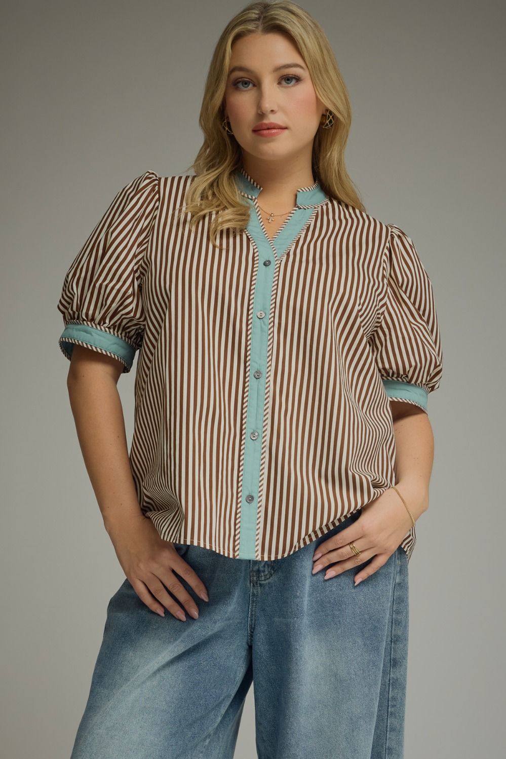 Entro Plus Stripe Print Puff Sleeved Top