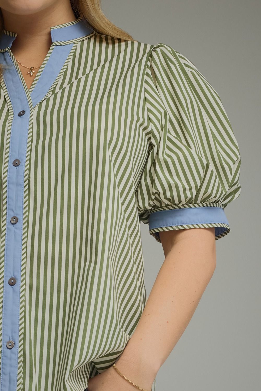 Entro Plus Stripe Print Puff Sleeved Top