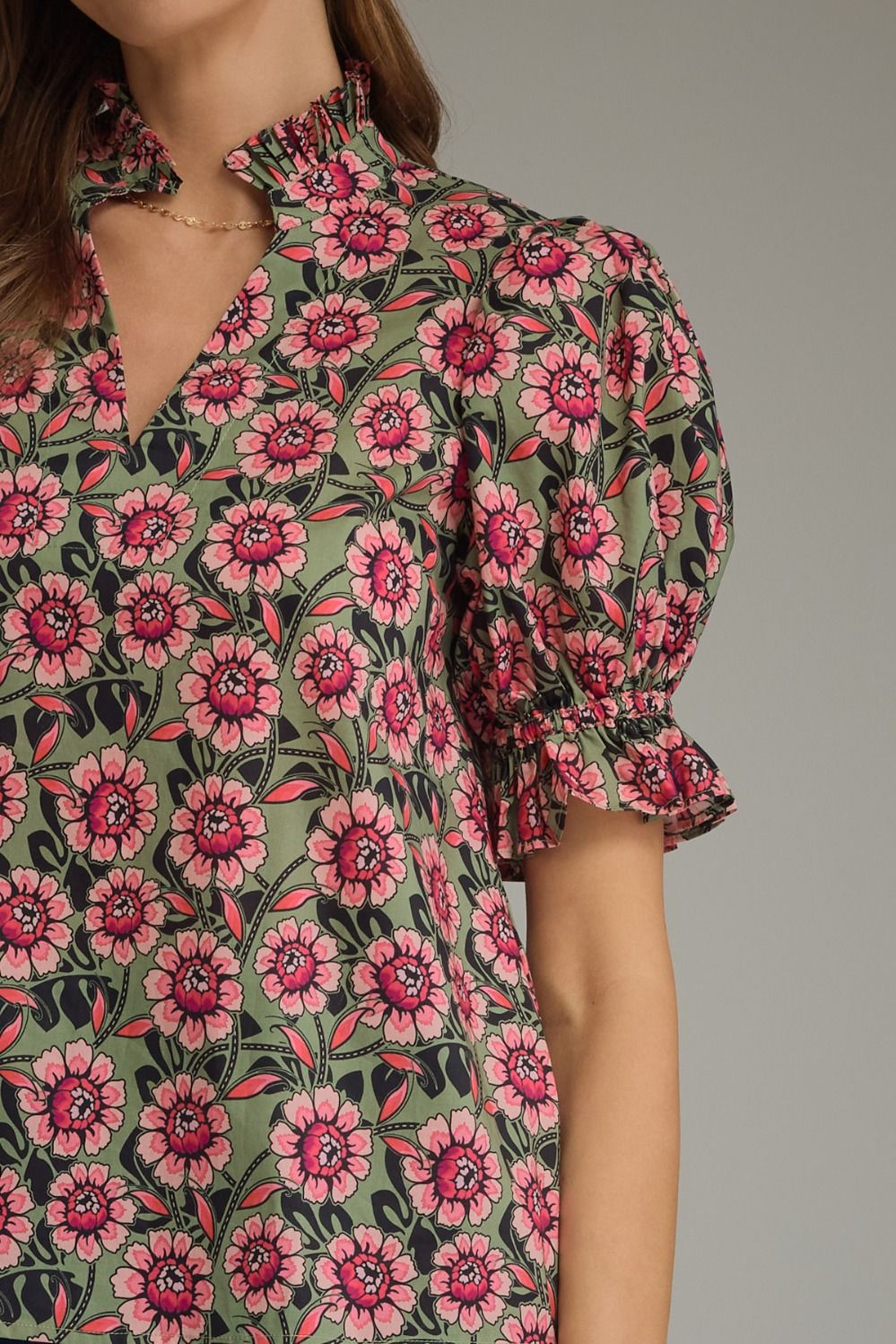Entro Pink & Olive Floral Puff Top